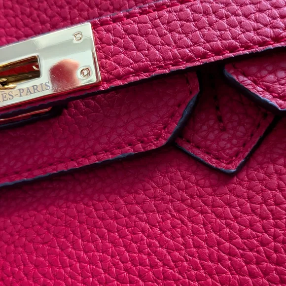 Elegant Red Satchel Bag - Picture 3 of 6